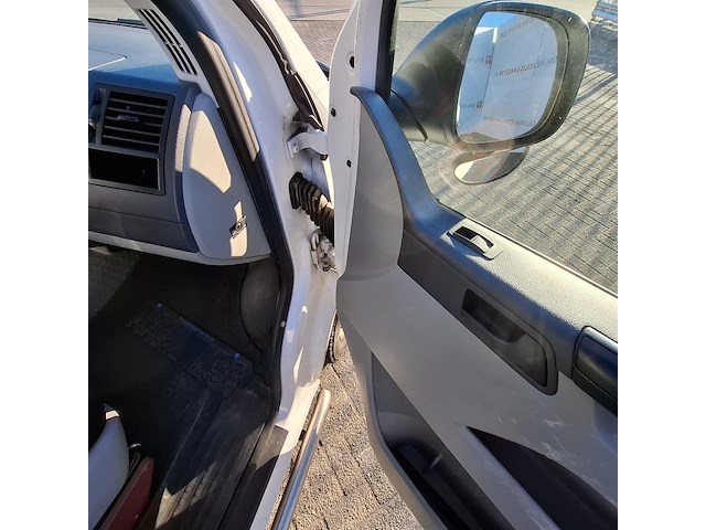 Bedrijfswagen, volkswagen, transporter - afbeelding 29 van  43