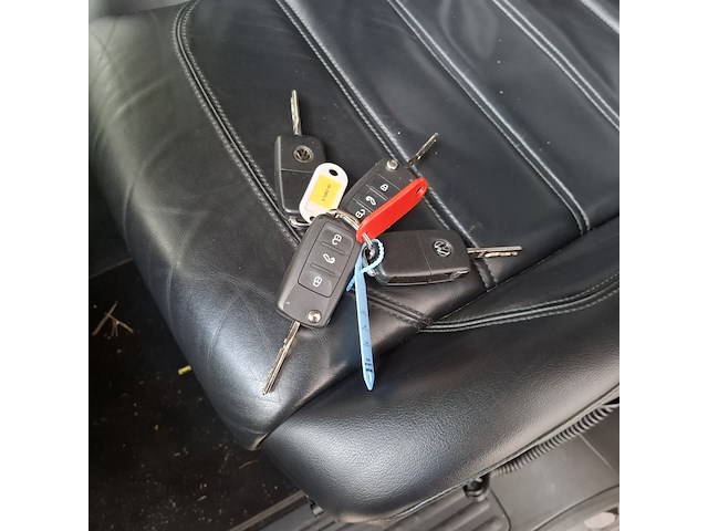 Bedrijfswagen, volkswagen, transporter - afbeelding 13 van  52