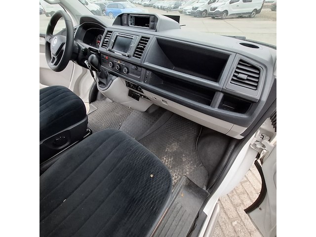 Bedrijfswagen, volkswagen, transporter - afbeelding 38 van  51