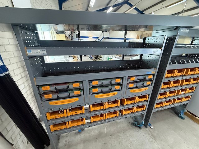 Bedrijfswageninrichting voor o.a. mercedes benz fami - afbeelding 3 van  6