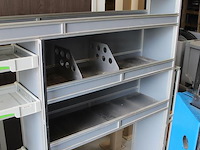 Bedrijfswagenrichting transportainer.nl. 308 cm x 37 ,5 cm. hoogte 170 cm. met 16 vakken met geleider t.b.v... - afbeelding 5 van  9