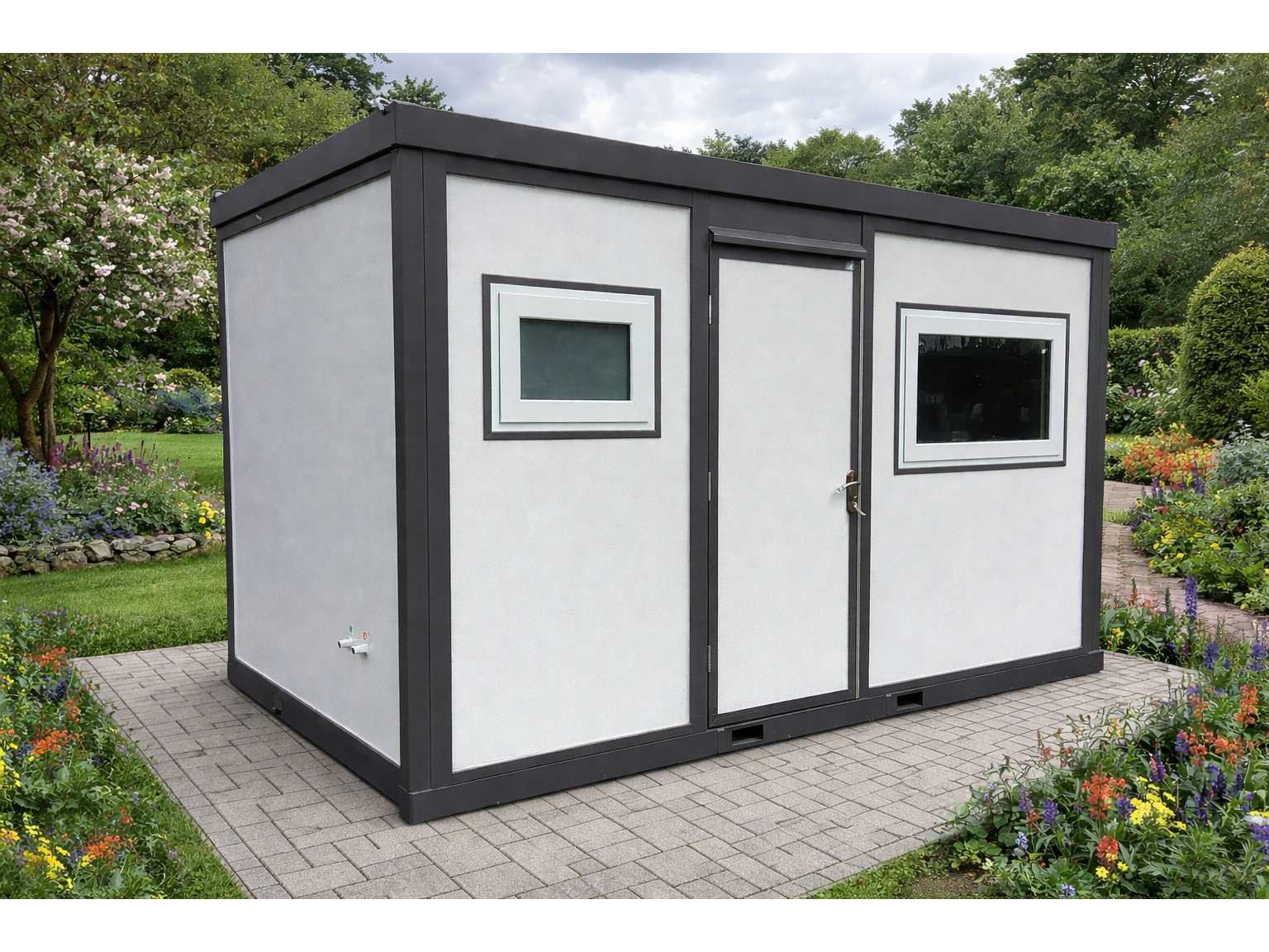 Bedrijfswagens, containers, hoogwerkers, auto's, tuin- en parkmachines en restpartijen