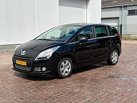 Bedrijfswagens en personenauto's te schijndel