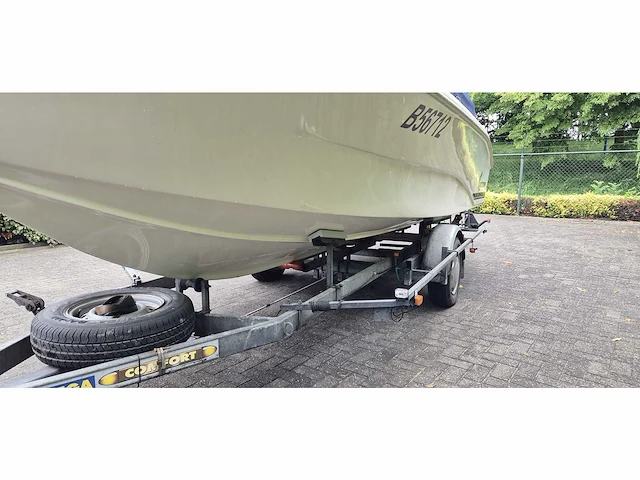 Beekman - 590 fish - console boat and fishing boat - 2006 - afbeelding 2 van  26