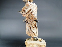 Beeld afrikaanse moeder met kind - afbeelding 5 van  5