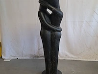 Beeld, embrace, donkergrijs / antraciet
