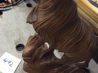 Beeld gems hout - afbeelding 3 van  3