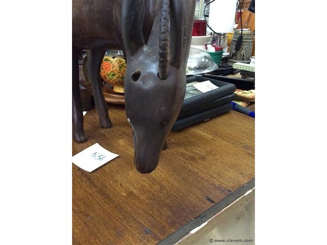 Beeld hout antilope ( één hoorn ontbreekt ) - afbeelding 2 van  3