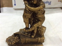 Beeld (kunststof ) - afbeelding 1 van  3