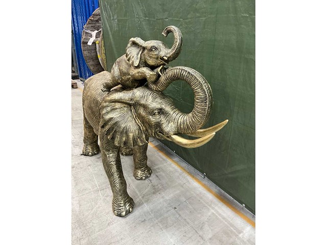 Beeld olifant met jong - afbeelding 6 van  11