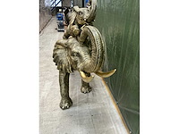 Beeld olifant met jong - afbeelding 7 van  11