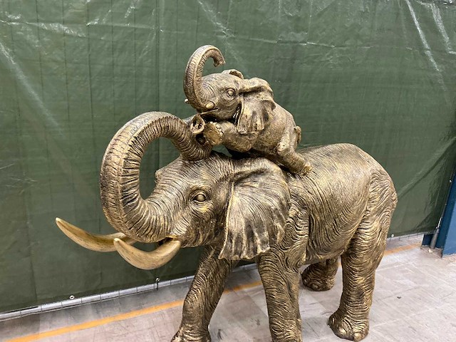 Beeld olifant met jong - afbeelding 9 van  11