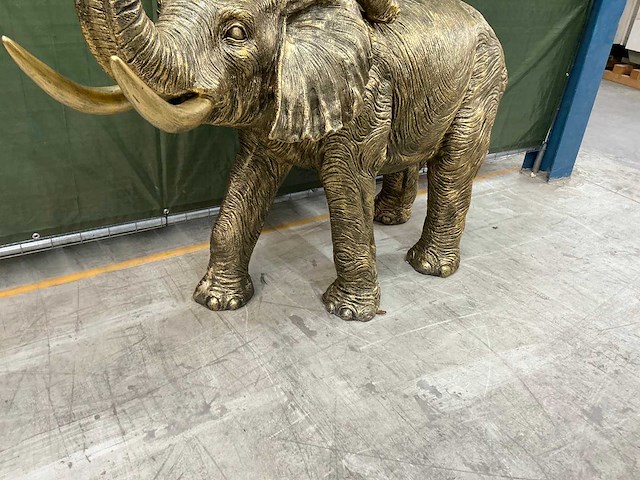 Beeld olifant met jong - afbeelding 10 van  11