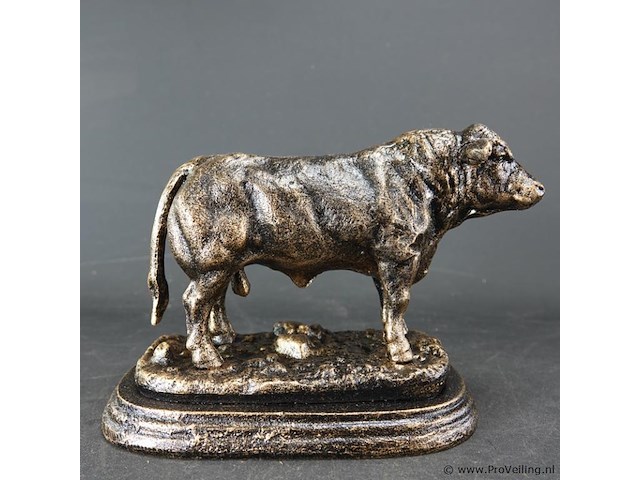 Beeld stier - afbeelding 2 van  5