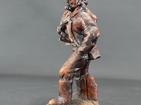 Beeld zeeman met knapzak - afbeelding 3 van  5