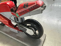 Beeldhouwwerk motor ducati racemotor - afbeelding 7 van  7