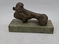 Beeldje, g. zijlstra, tempel hondje - afbeelding 1 van  7