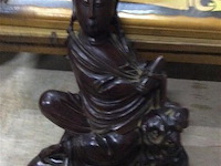 Beeldje oosters hout - afbeelding 1 van  3