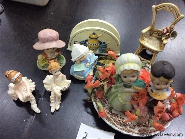 Beeldjes lot - afbeelding 1 van  3