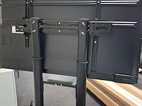 Beeldscherm op onderstel benq, re7503, bouwjaar 2023 - afbeelding 4 van  4