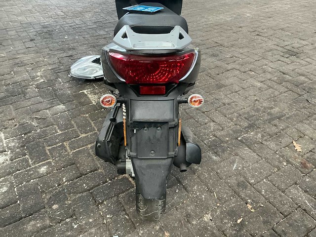 Beeline veloce 25-kmh scooter - afbeelding 11 van  14
