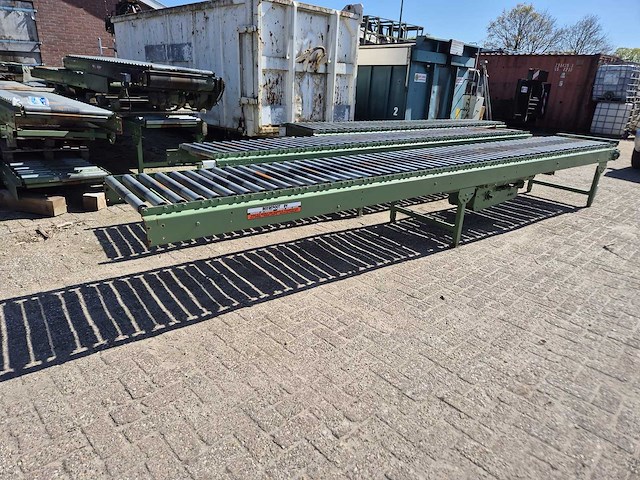 Beerepoot - partij aangedreven rollenbaan, totaal ca. 45 meter - afbeelding 1 van  8
