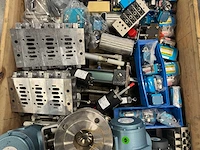 Beetle - partij pneumatische actuatoren, ventielen en industriële klepcomponenten - afbeelding 9 van  15
