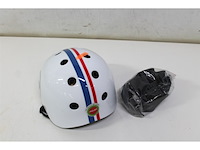 Beetle fietshelm (52-58 cm) wit strips - afbeelding 5 van  6
