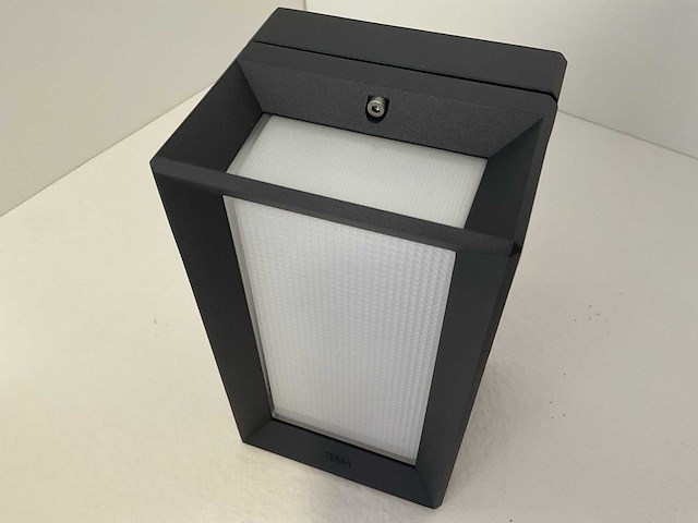 Bega plafond- en wandarmatuur ip65 13w voor binnen- en buiten grafiet - afbeelding 3 van  4