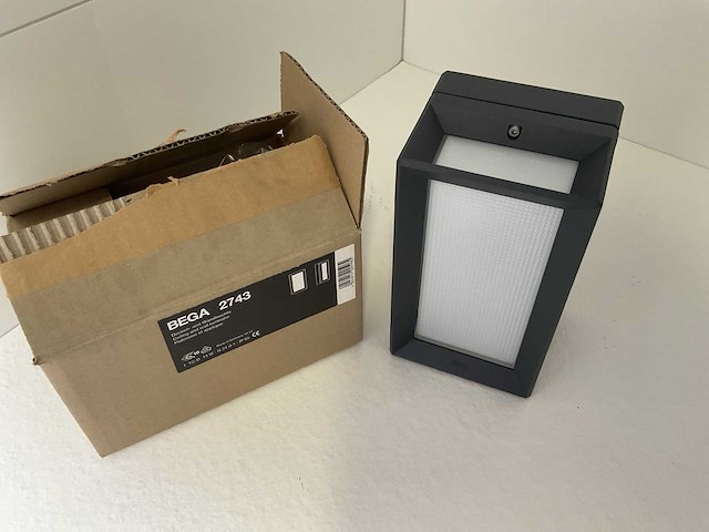 Bega plafond- en wandarmatuur ip65 13w voor binnen- en buiten grafiet - afbeelding 4 van  4