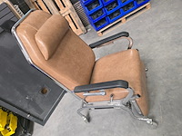 Behandelstoel verstelbaar design, metalenframe - afbeelding 9 van  11