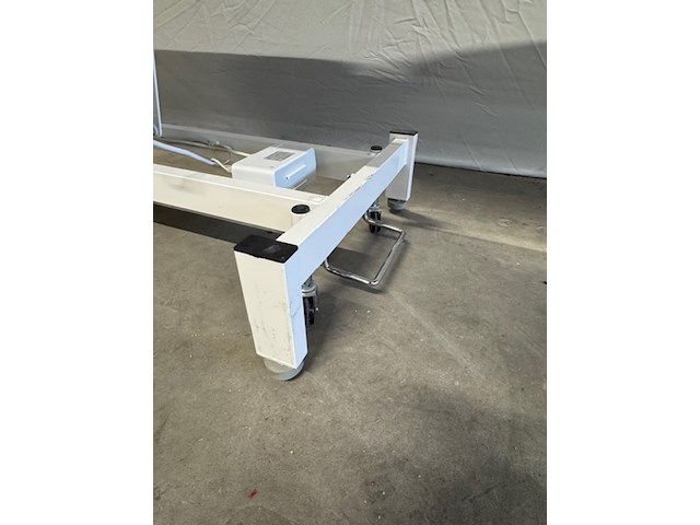 Behandeltafel weelko, wit, elektrisch - afbeelding 4 van  7