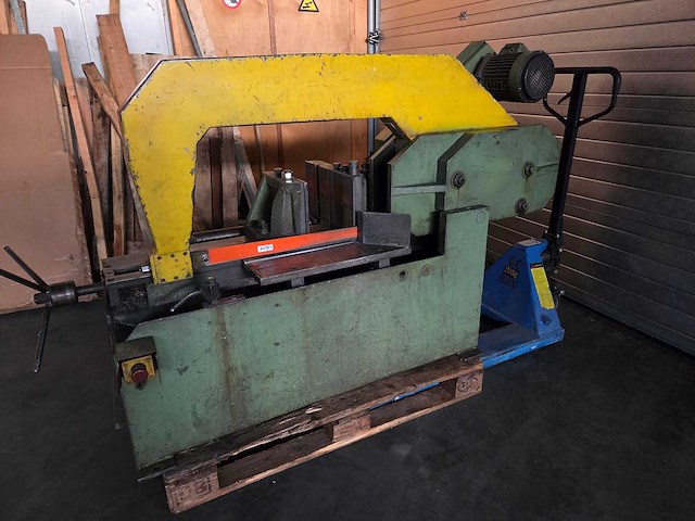 Behringer - 1985 - ks400hy - beugelzaagmachine - afbeelding 17 van  24