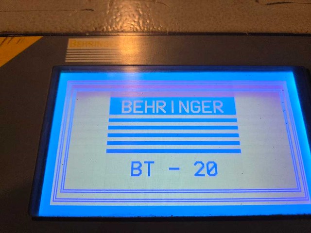Behringer - 2002 - hbp 420/723g - cnc-bandzaagmachine - afbeelding 15 van  25