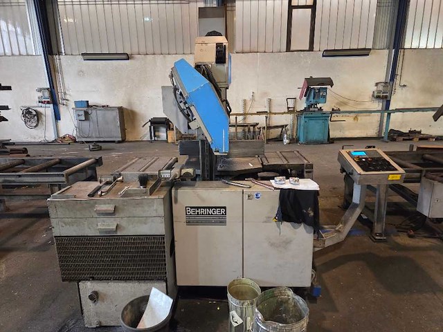 Behringer - 2002 - hbp 420/723g - cnc-bandzaagmachine - afbeelding 19 van  25