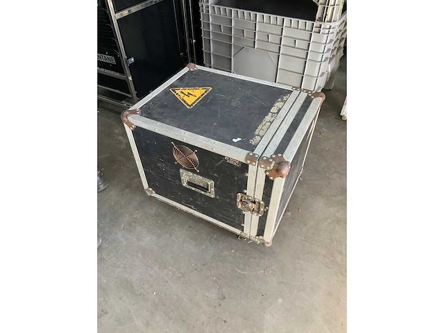 Behringer - flightcase - afbeelding 2 van  4