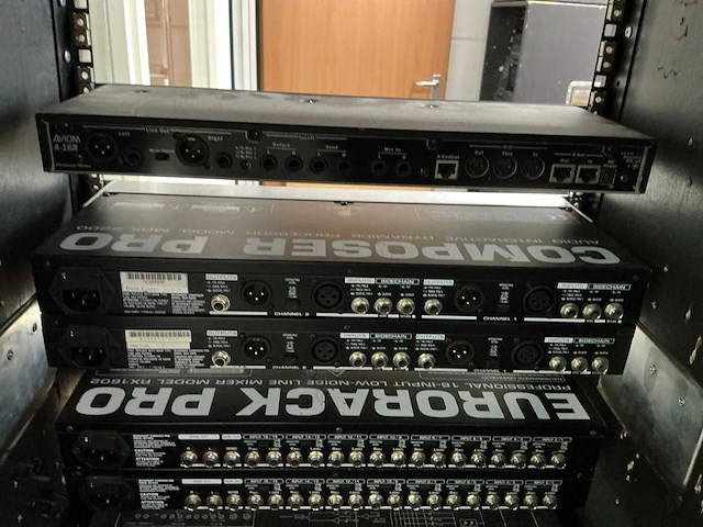 Behringer composer pro stereo processor (2x) - afbeelding 2 van  4