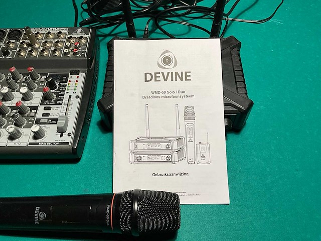 Behringer / divin xenyx 1202 fx / wmd-50 duo mixer en draadloze microfoon - afbeelding 6 van  6