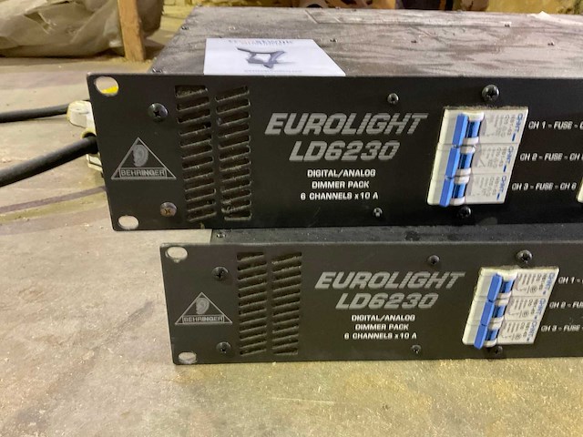 Behringer eurolight ld6230 dimmerpack (2x) - afbeelding 3 van  7