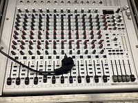 Behringer eurorack ub2442fx-pro analoge mengtafel - afbeelding 6 van  7