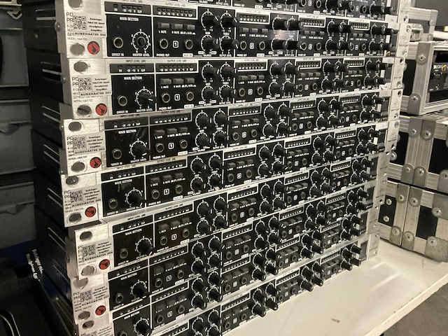 Behringer ha4700 versterker - afbeelding 4 van  6