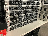 Behringer ha4700 versterker - afbeelding 5 van  6