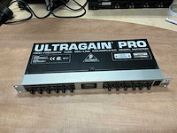 Behringer mic2200 preamplifier - afbeelding 1 van  3