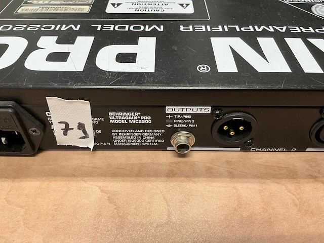 Behringer mic2200 preamplifier - afbeelding 3 van  3