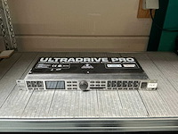 Behringer ultradrive 2496 speaker system controller - afbeelding 2 van  4