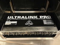Behringer ultralink pro mx882 ultra-flexibele 8-channel splitter / mixer - afbeelding 4 van  7