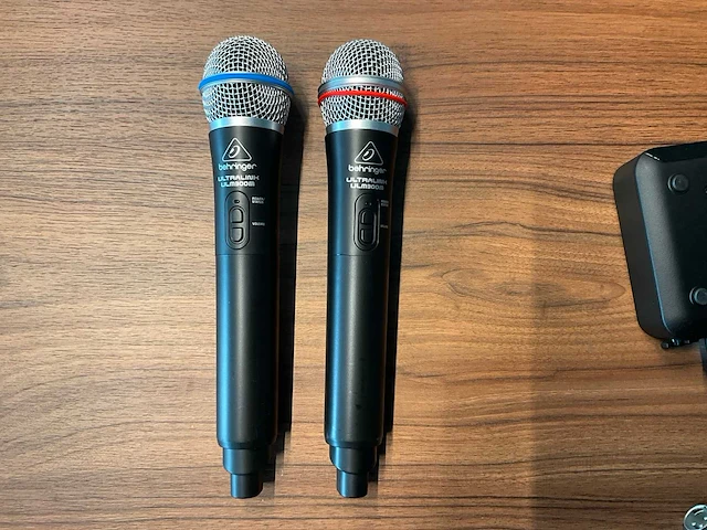 Behringer ultralink ulm302mic dubbel draadloos microfoonsysteem - afbeelding 6 van  6