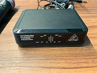 Behringer ultralink ulm302mic dubbel draadloos microfoonsysteem - afbeelding 2 van  6