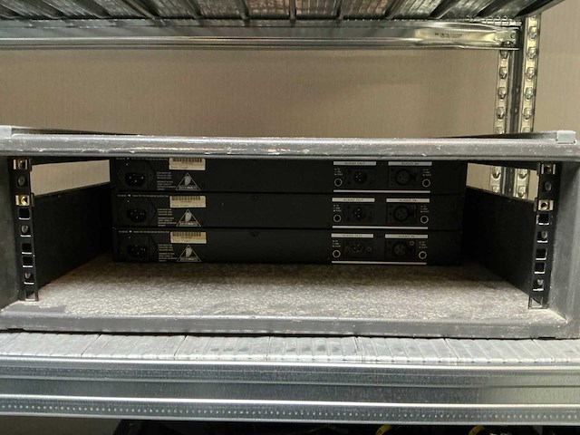 Behringer ultraq parametrische equalizer (3x) - afbeelding 4 van  5