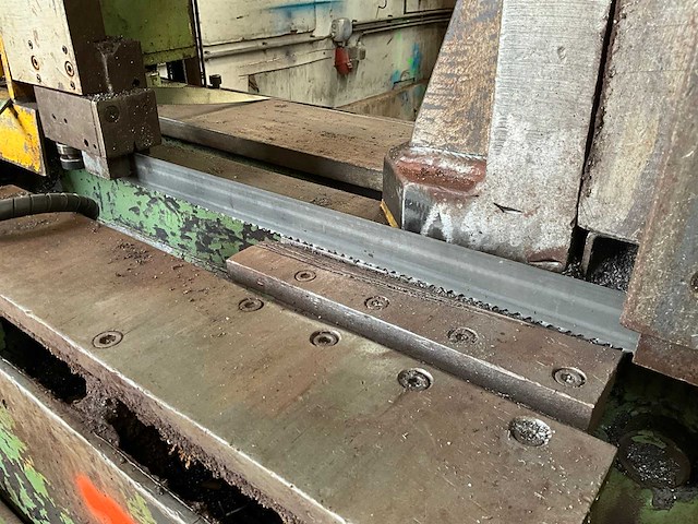 Behringer w1000-1 metalen horizontale bandzaagmachine - afbeelding 12 van  16
